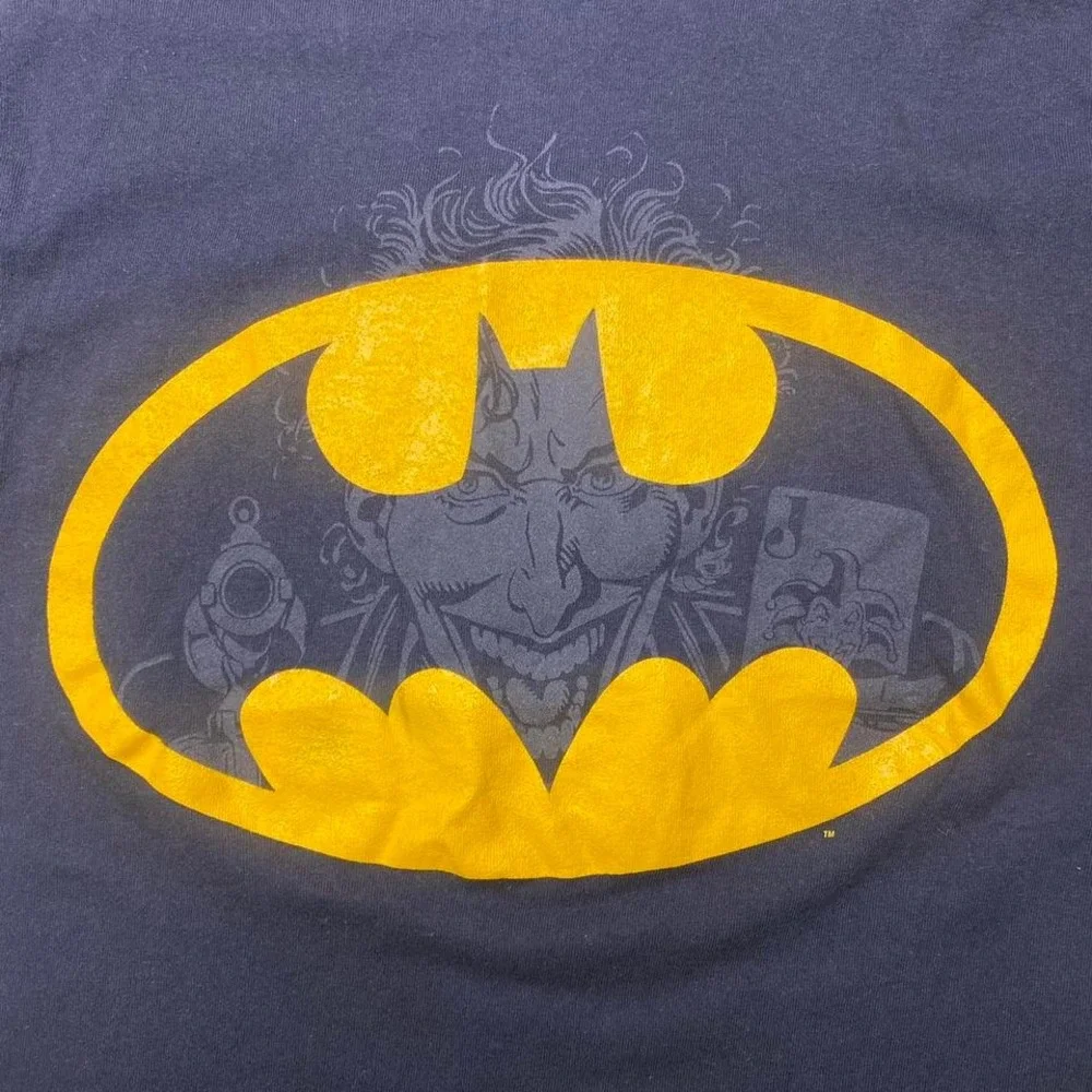 Vintage 2000s Batman x Joker shirt‎